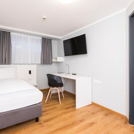 Mk Monteurzimmer Eschborn Exteriör bild